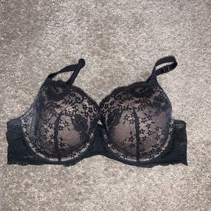 36D Victoria’s Secret bra